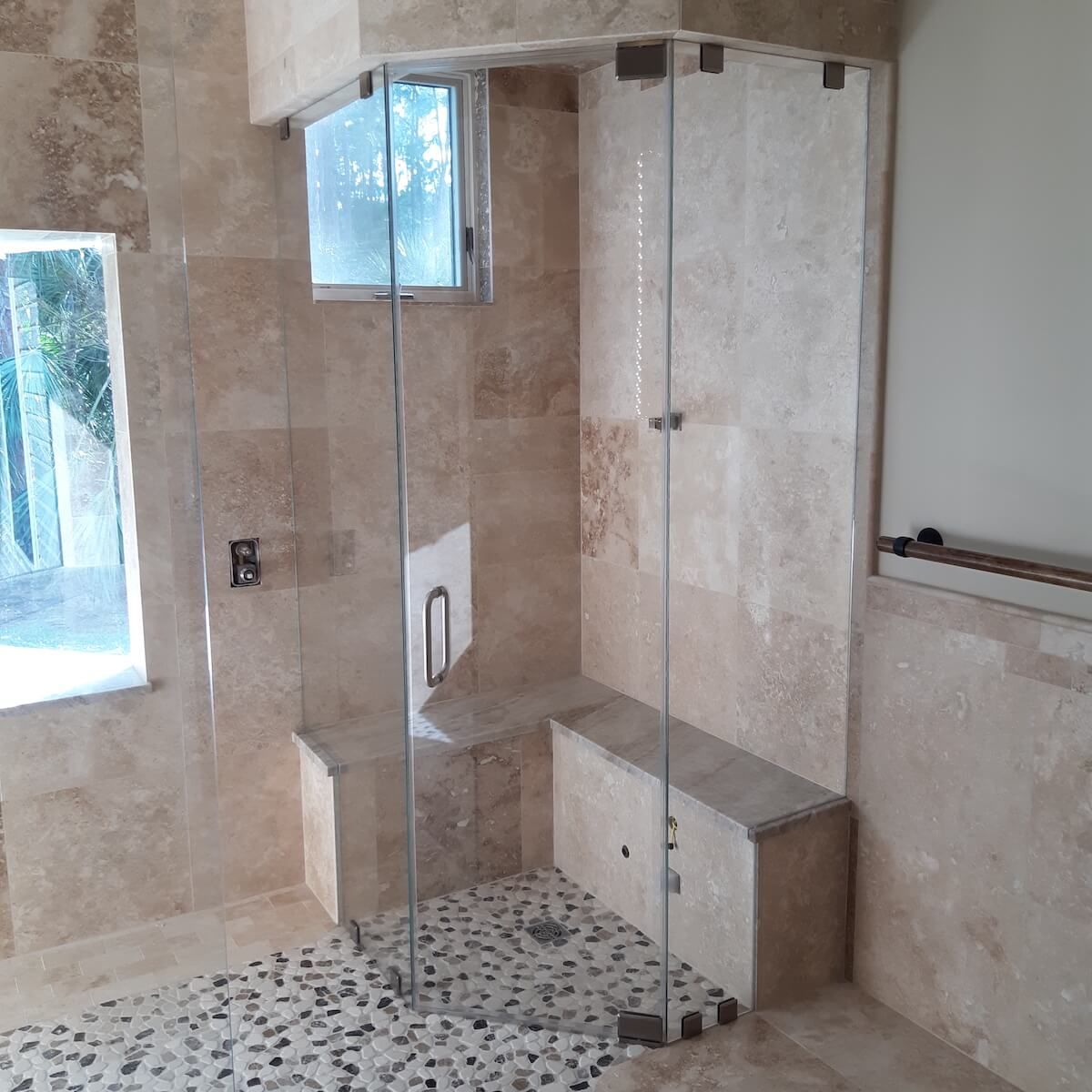 Neo angle steam glass shower door